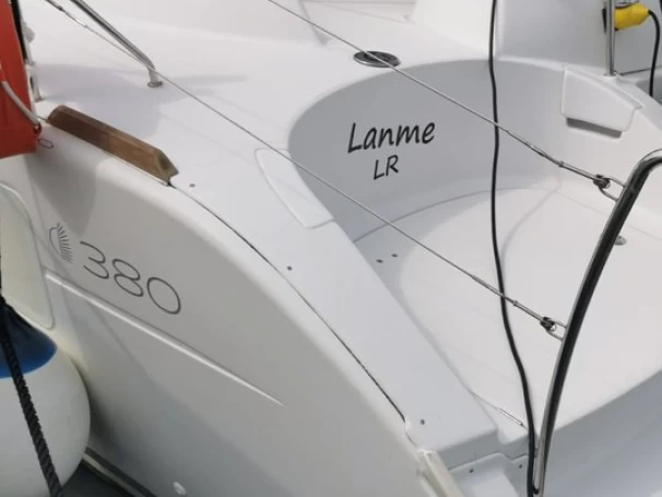 Yacht charter Propriano cheap Lagoon 380