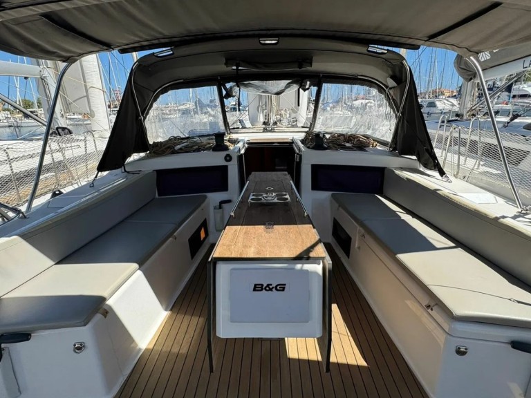 Sailboat rental with or without captain Dufour Palermo