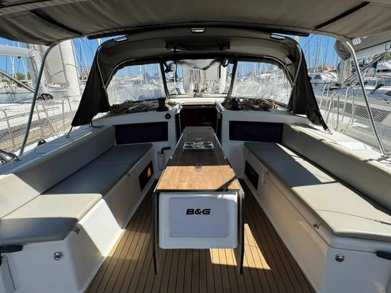 Sailboat rental with or without captain Dufour Palermo