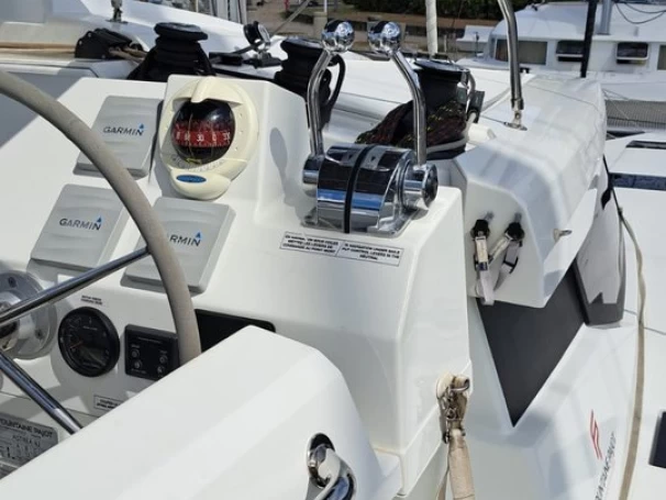 Catamaran rental with or without captain Fountaine Pajot Propriano
