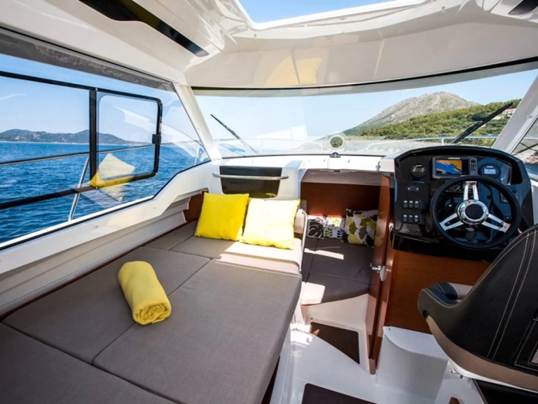 Motorboat rental with or without captain Jeanneau Trogir