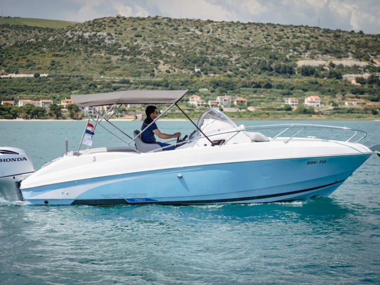 Motorboat rental in Trogir - Bénéteau Flyer 750 Sun Deck