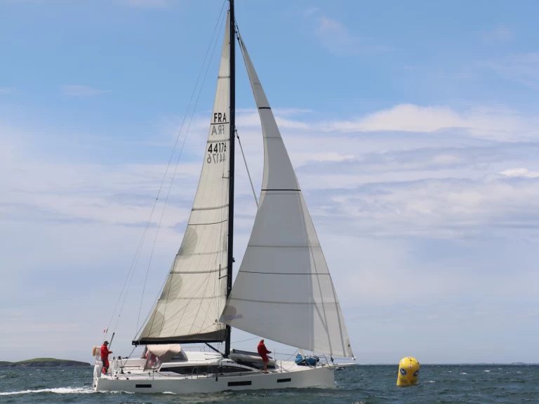 Sailboat rental with or without captain RM Arzon