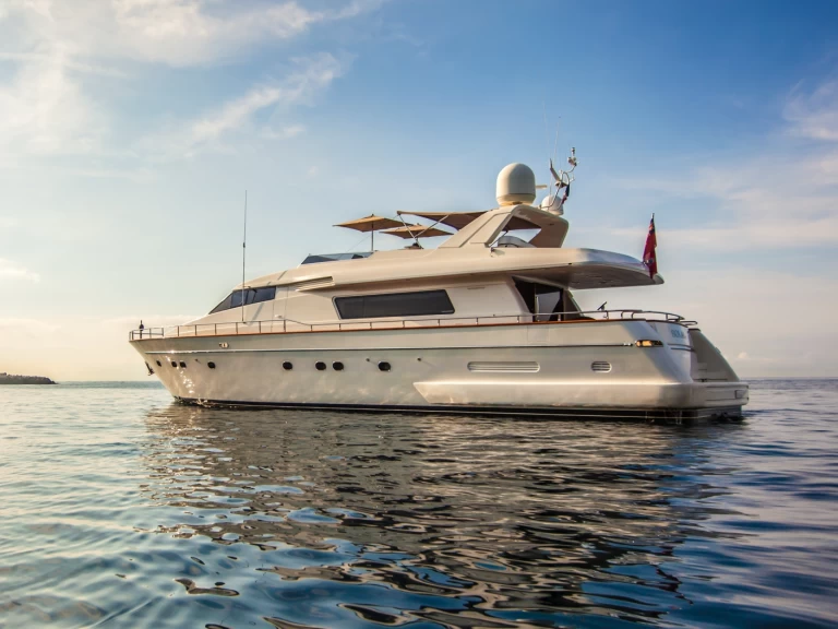 Bareboat Rental Luxury Yacht San Lorenzo with a boat licence