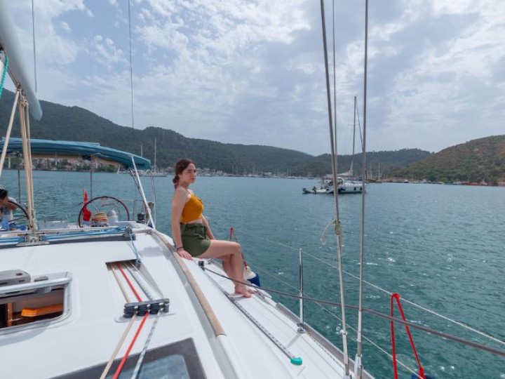 Boat rental Bénéteau Beneteau Oceanis 40 Cansum in Fethiye on Samboat