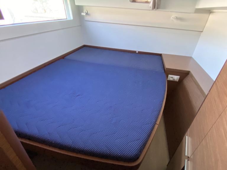 Rent a Lagoon Lagoon 40 Capo d'Orlando