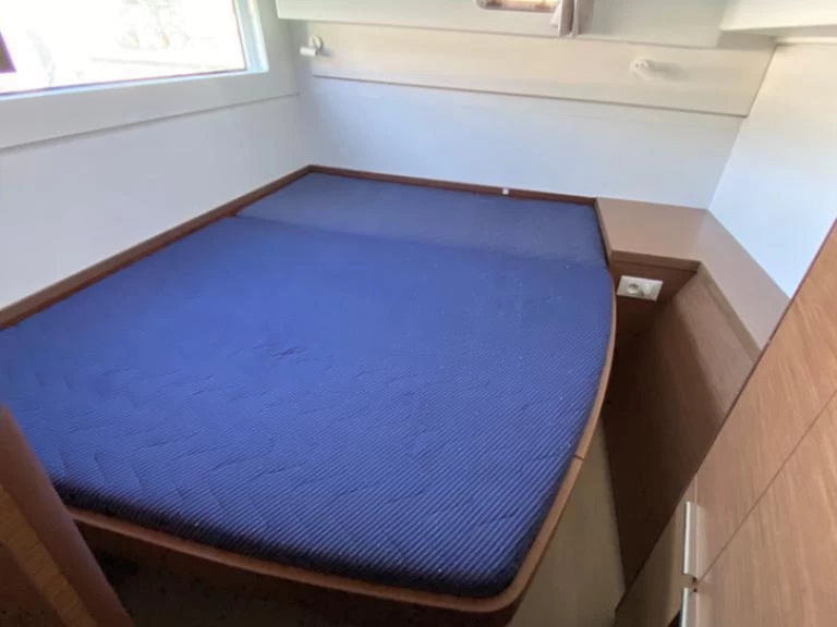 Rent a Lagoon Lagoon 40 Capo d'Orlando