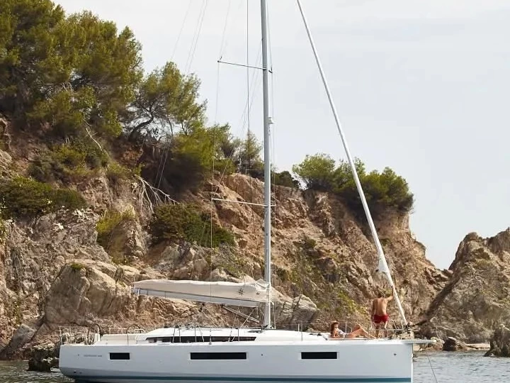 Sailboat rental with or without captain Jeanneau Bodrum