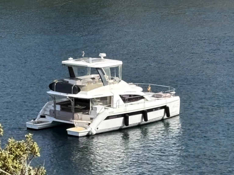 Motorboat for rent Hyères at the best price