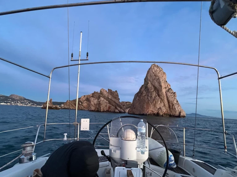 Yacht charter Blanes cheap Oceanis 423 Clipper