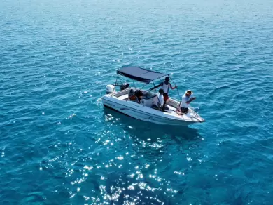 Motorboat for rent Zakynthos at the best price