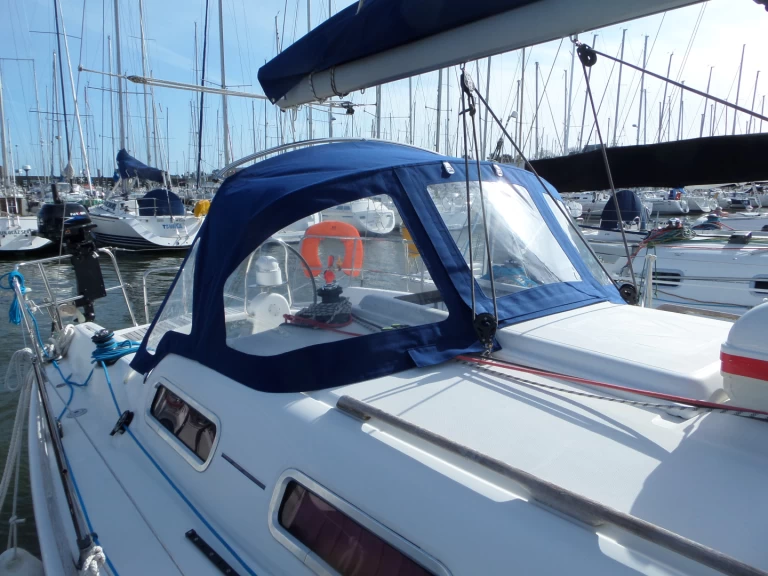 Dufour Dufour 325 Grand Large charter bareboat or captained in  La Trinité-sur-Mer