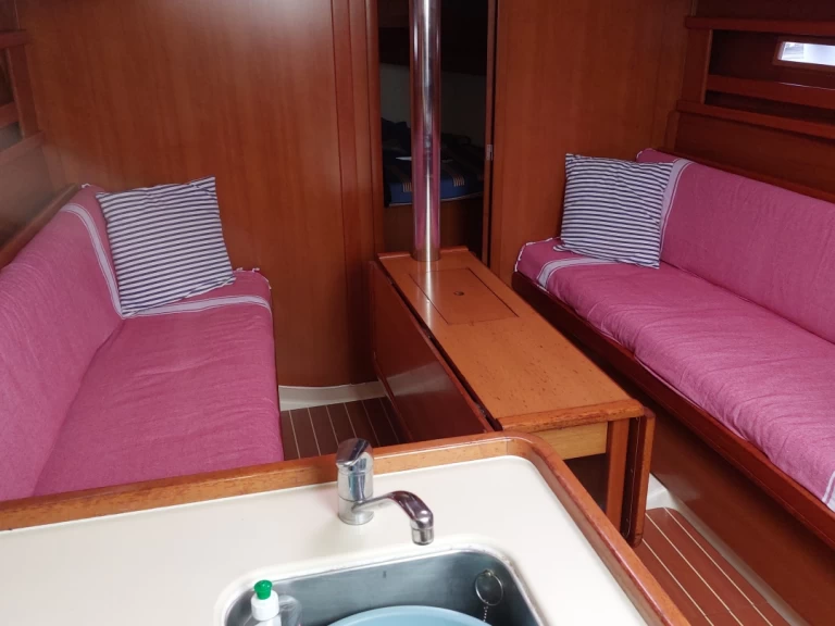 Rent a Dufour Dufour 325 Grand Large La Trinité-sur-Mer