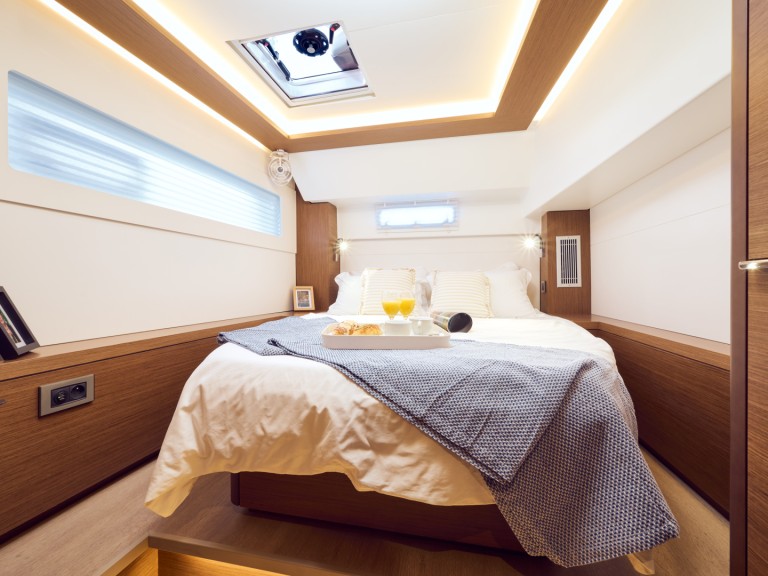 Boat rental Lagoon Lagoon 46 in Trogir on Samboat