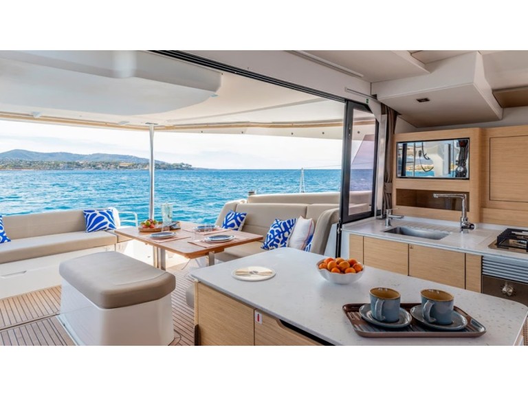 Yacht charter Sukošan cheap FP 44