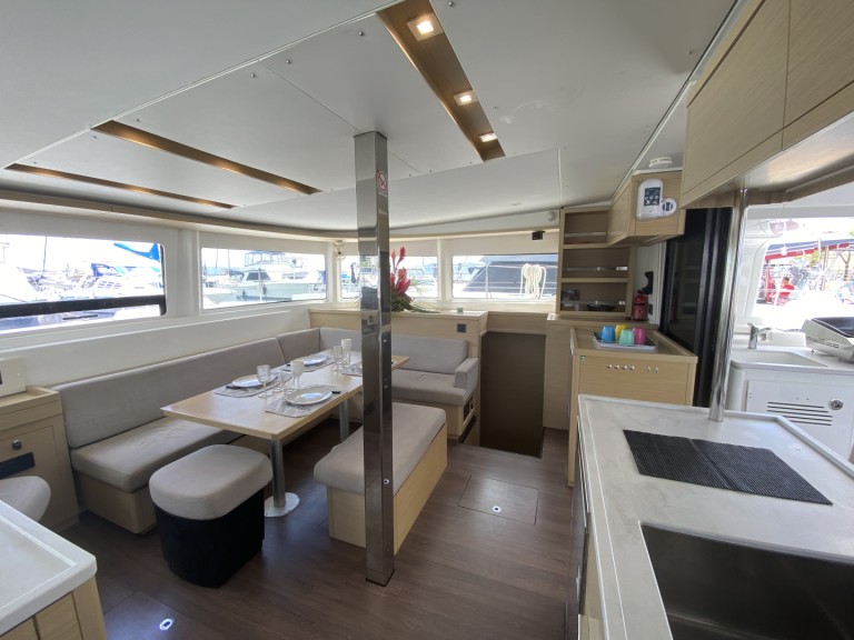 Catamaran rental in Le Marin - Lagoon Lagoon 46