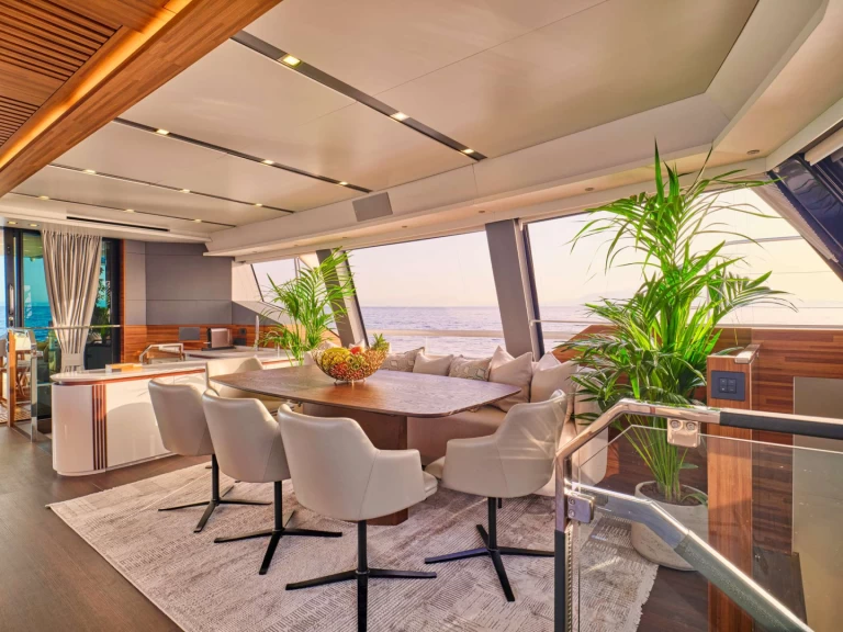 Fountaine Pajot ALOIA  80 in Néa Péramos on SamBoat