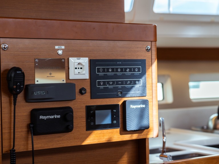 Sailboat for rent Olbia at the best price