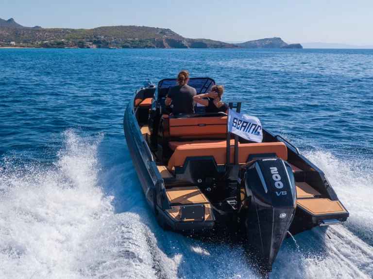 Bareboat Rental Motorboat  with a boat licence