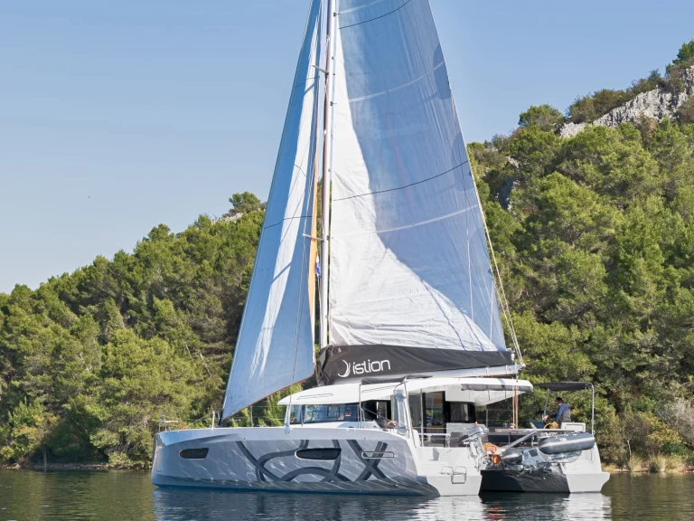 Catamaran rental with or without captain Excess Skradin