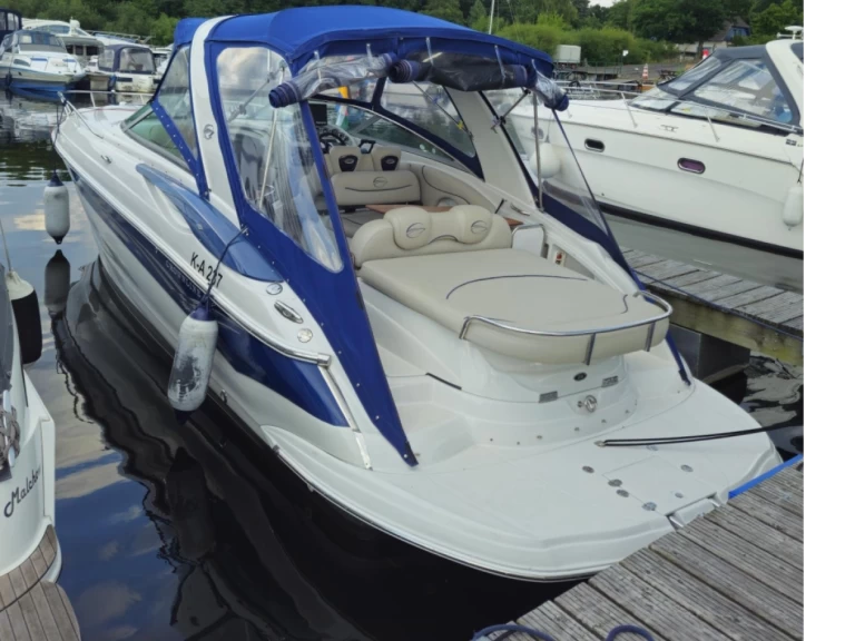 Boat rental Crownline Crownline 315 SCR in Malchow on Samboat