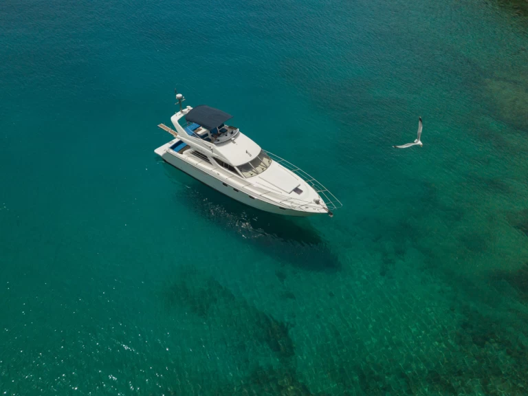 Rent a Azimut Azimut 47 Glyfada