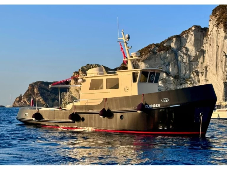 Bareboat Rental Motorboat  with a boat licence
