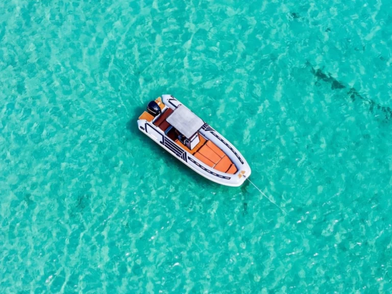 Boat rental Sacs Sacs S 640 in Cagliari on Samboat