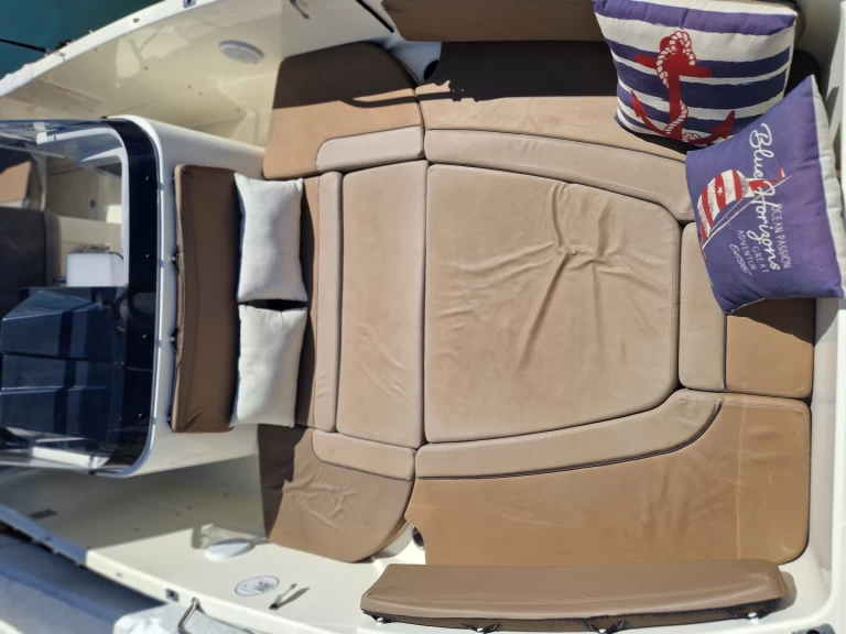 Bareboat Rental Motorboat Quicksilver with a boat licence