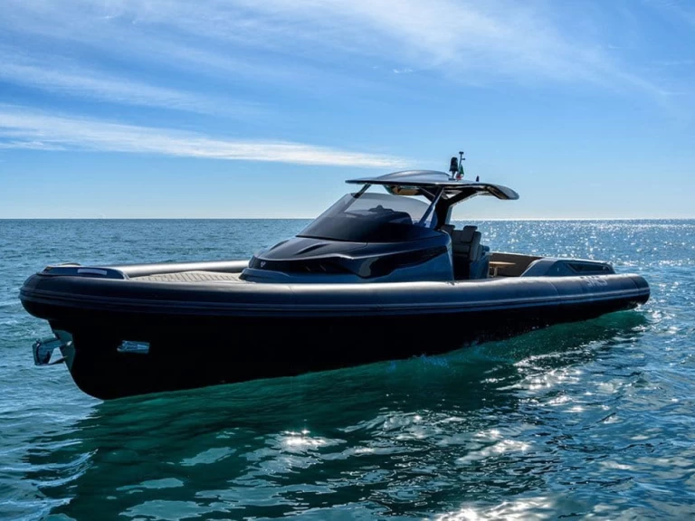 Bareboat Rental RIB Sacs with a boat licence