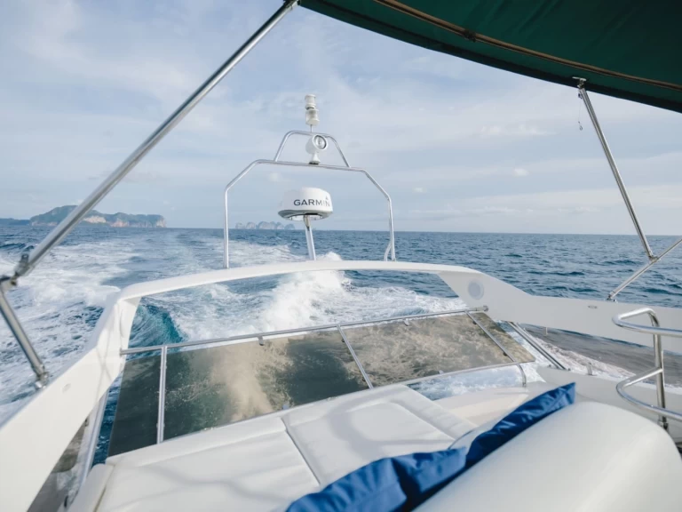 Boat rental Princess Princess 42 in Phuket (City) on Samboat