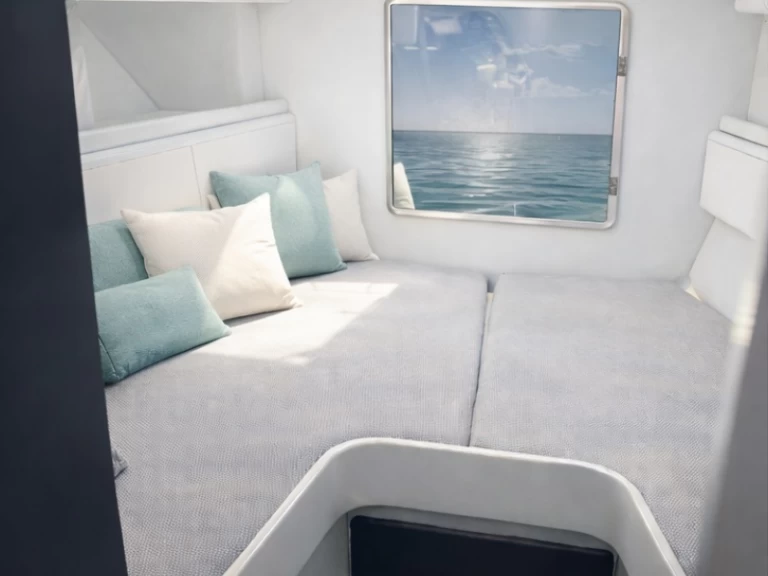 Motorboat rental with or without captain Itama Sorrento