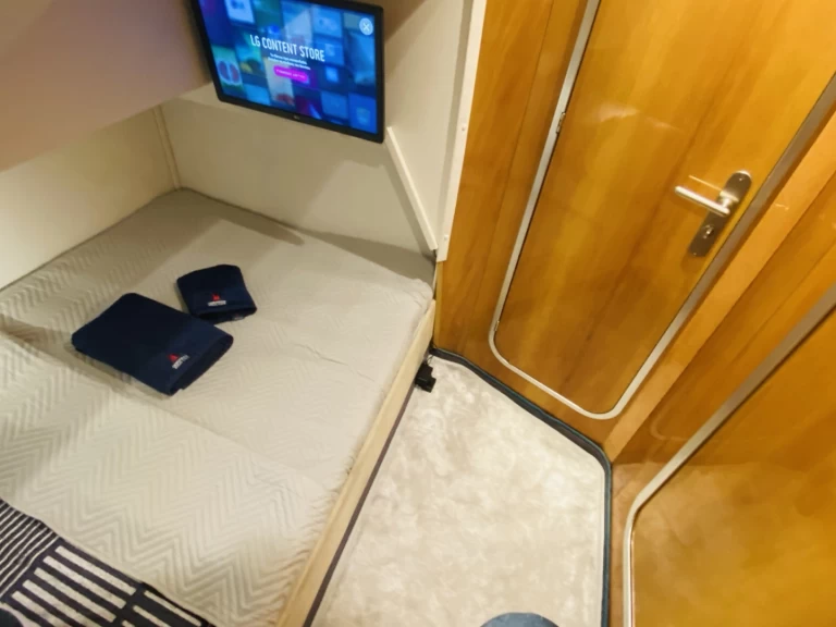 Princess Princess 45 Fly charter bareboat or captained in  Alimos