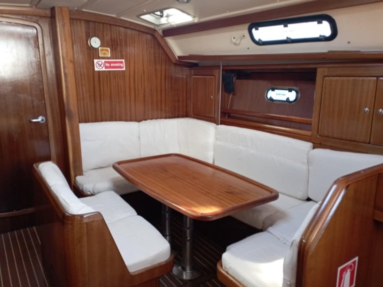 Rent a Bavaria Cruiser 40 Salamina