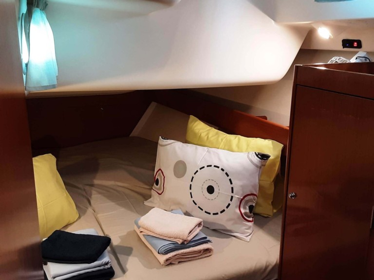 Yacht charter Salamina cheap Cyclades 43.4