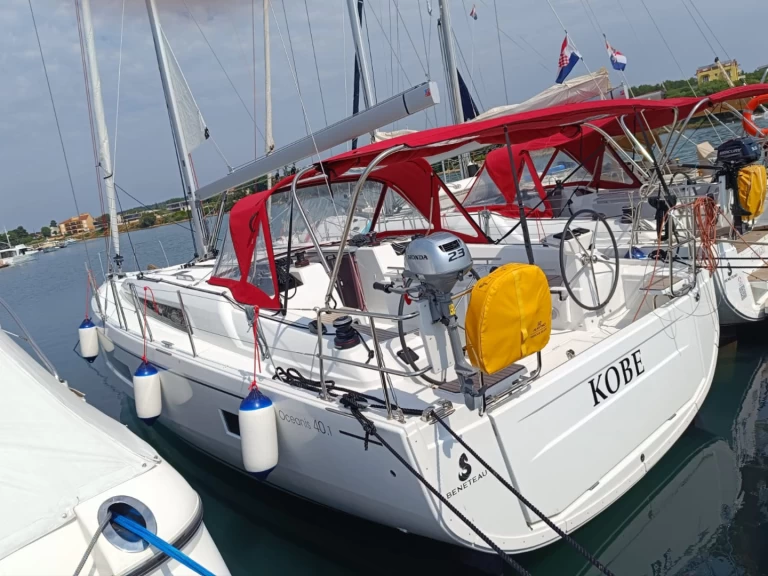 Yacht charter Pomer cheap Oceanis 40.1