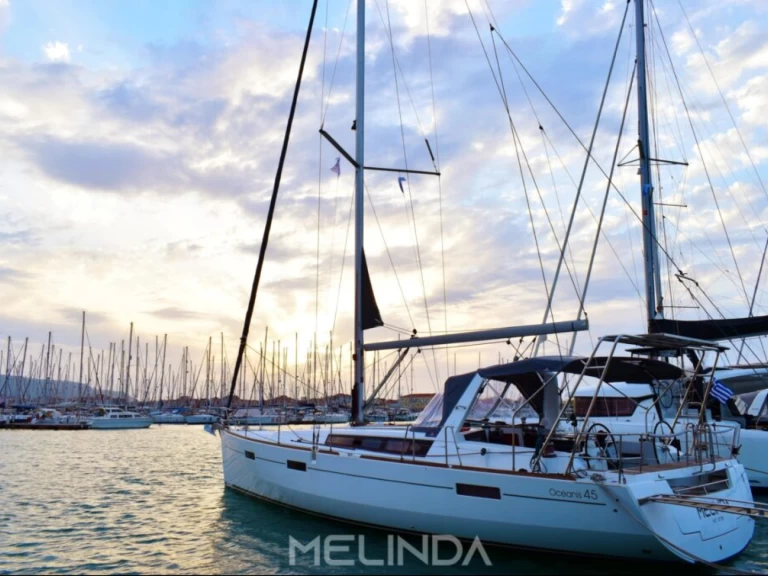 Sailboat rental with or without captain Bénéteau Lefkáda