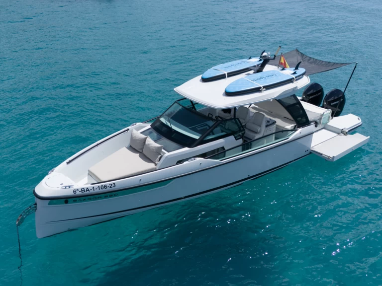 Boat rental Saxdor Saxdor 320 GTO in Ibiza Town on Samboat