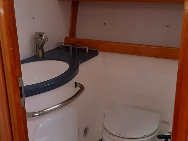 Yacht charter Trogir cheap Bavaria 42 Cruiser