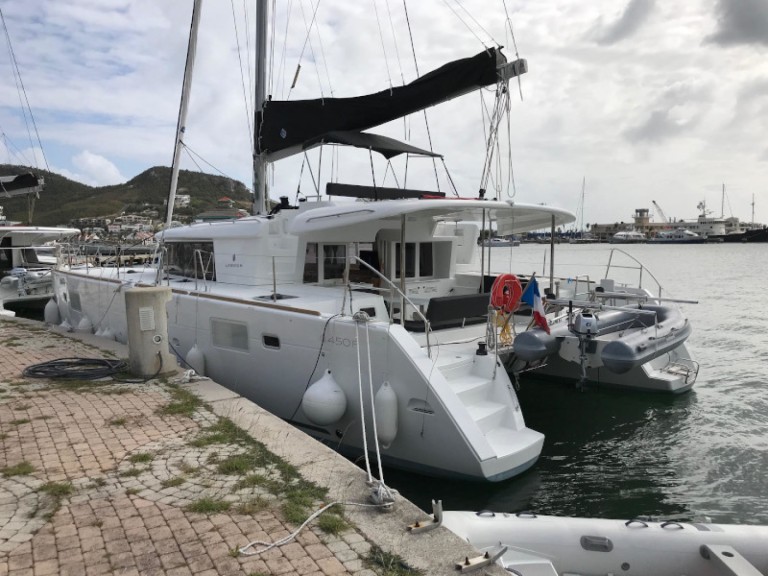 Bareboat Rental Catamaran Lagoon with a boat licence