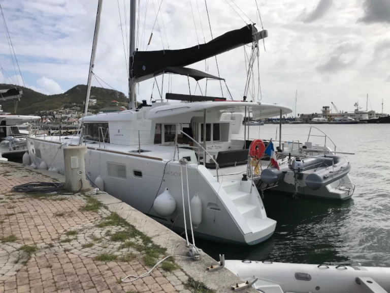 Bareboat Rental Catamaran Lagoon with a boat licence