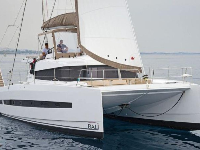 Bareboat Rental Catamaran Bali with a boat licence