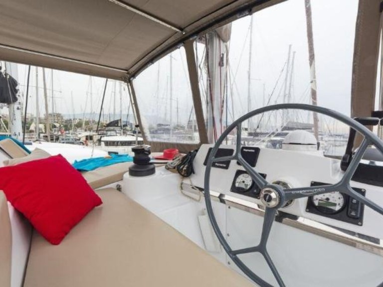 Catamaran for rent Alimos at the best price