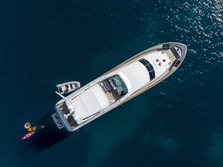 Bareboat Rental Luxury Yacht Admiral Yachts with a boat licence