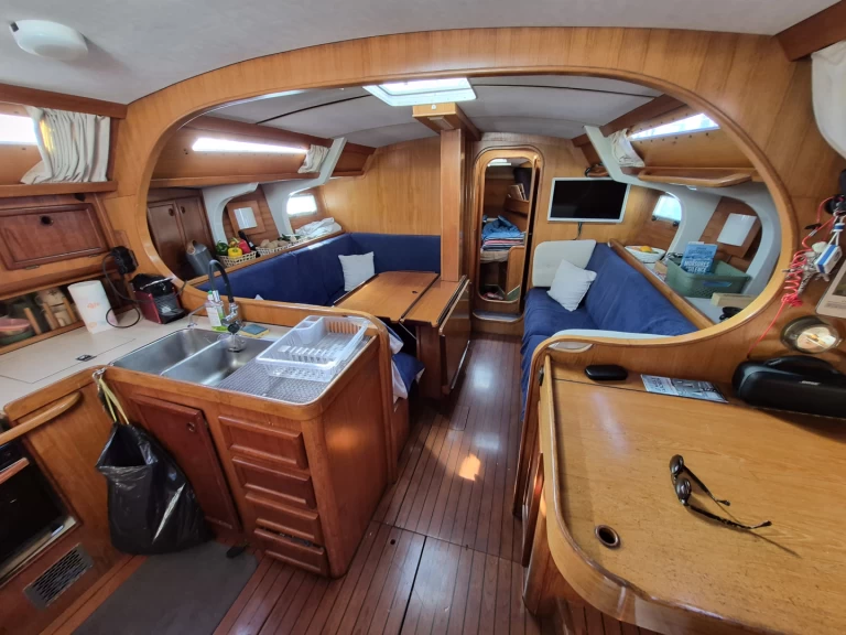 Sailboat rental in Arzon - Jeanneau Sun Legend 41