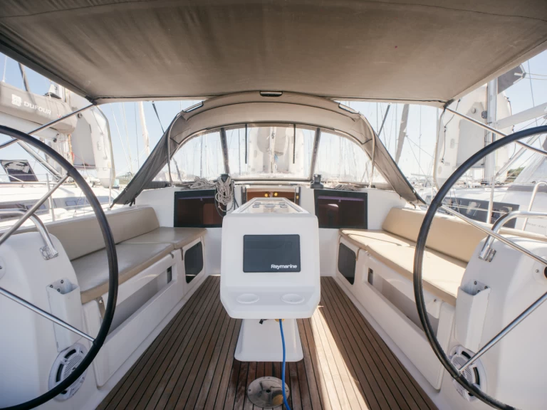 Bareboat Rental Sailboat Dufour with a boat licence