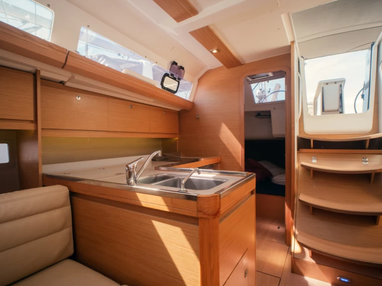 Sailboat for rent Olbia at the best price