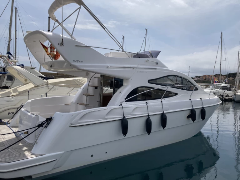 Rent a Genesis Del plata  Badia de Cadaqués