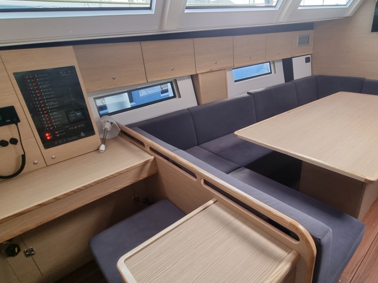 Sailboat rental in Trogir - D&D Yacht D&D Kufner 54.2