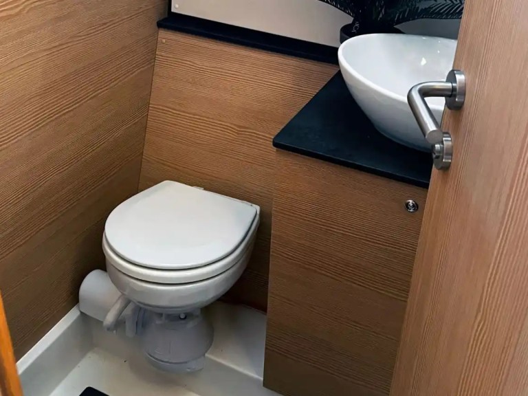 Yacht charter Trogir cheap D&D Kufner 57